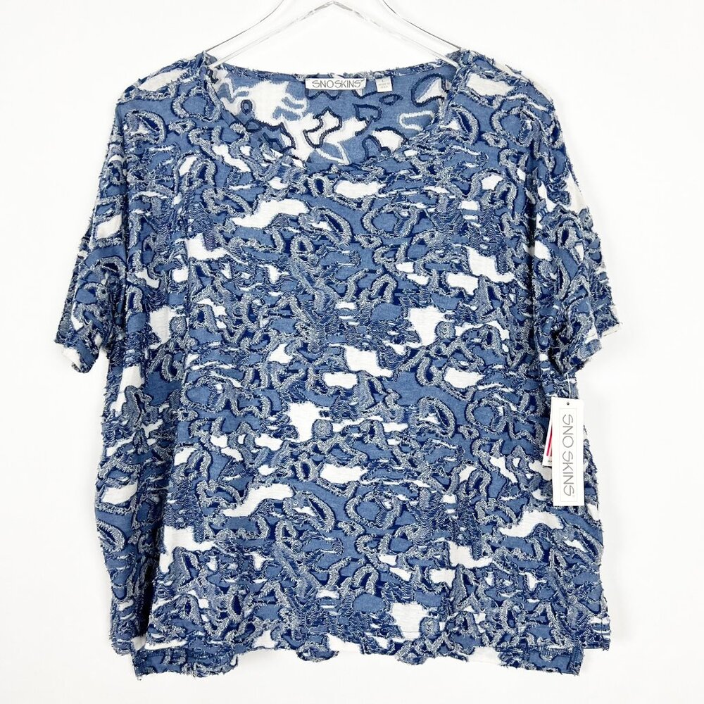 Nwt Sno Skins Top Women's L Blue White Stretchy Knit Eyelash Textured Boxy Fit